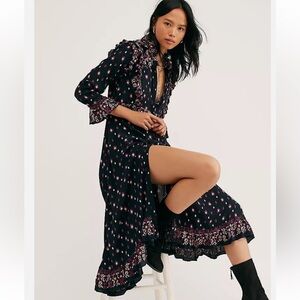 Free People Floral Bohemian Ruffle Navy Blue Flowy Brunch Style Maxi Dress XS